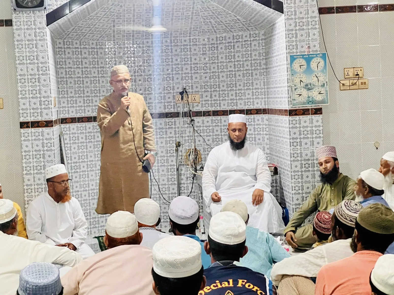মুন্সিরহাট ইউনিয়নের করইয়া কালিকাপুর শান্তির বাজার মসজিদে মহতী সিরাত মাহফিল অনুষ্ঠিত