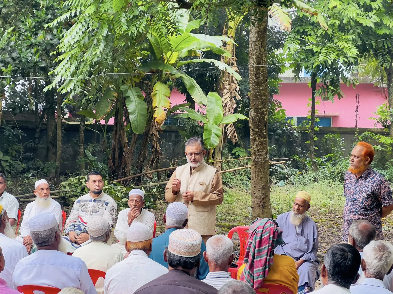 ফেনী-১ আসনের প্রার্থী এড. এস এম কামাল উদ্দিনের (জামায়াতে ইসলামী) নিজ এলাকার প্রবীণ মুরুব্বী ও গণ্যমান্য ব্যক্তিবর্গের সঙ্গে সৌহার্দ্যপূর্ণ মতবিনিময়
